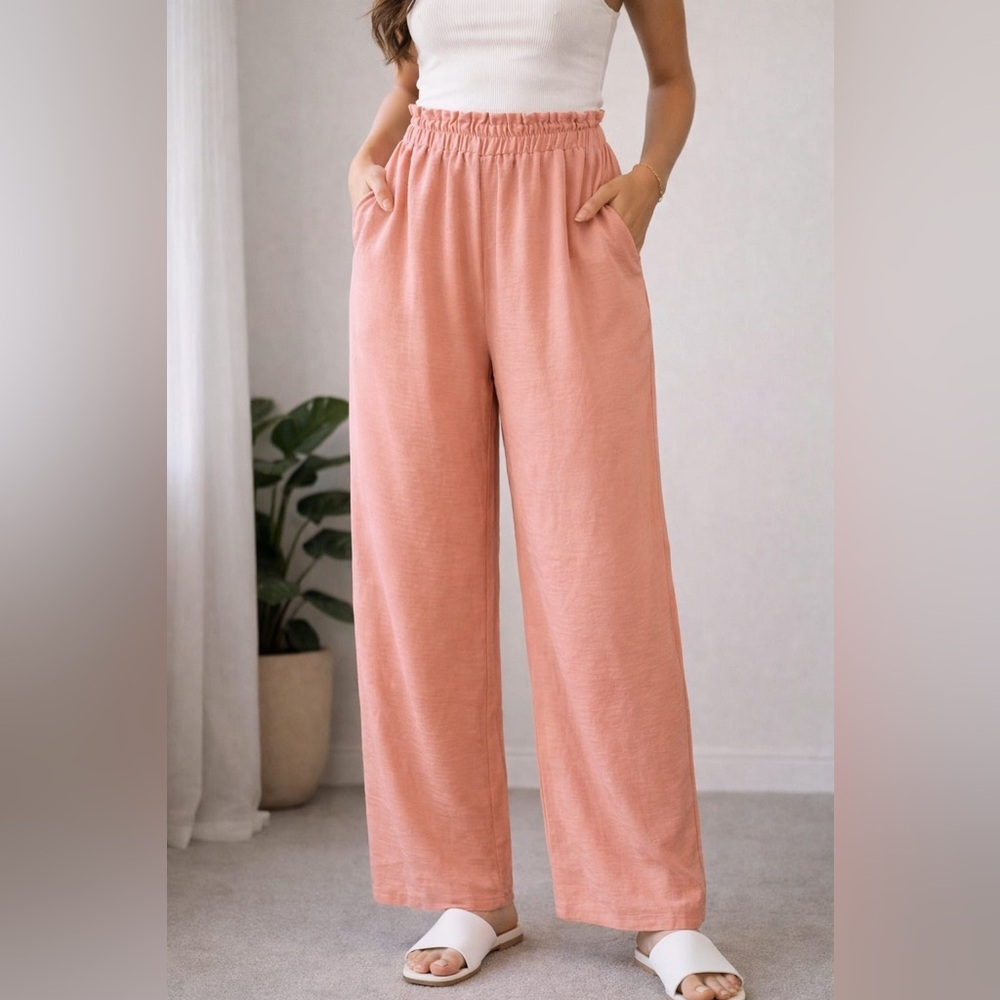 Elegant Wide Leg Pants in Soft Pink
